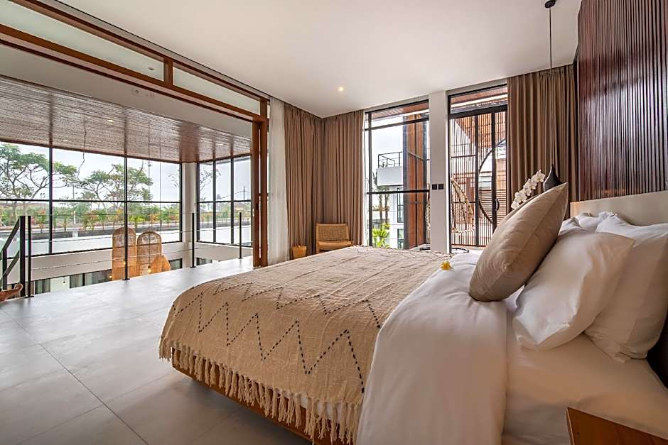 Luxury Baliwood Residence Villas