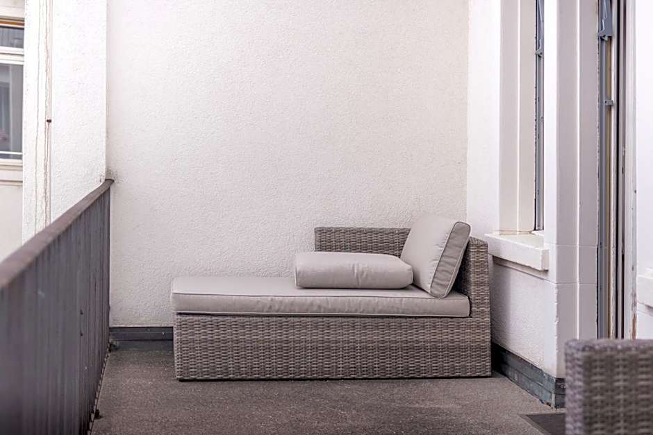 Royal Hotel - Urban Living