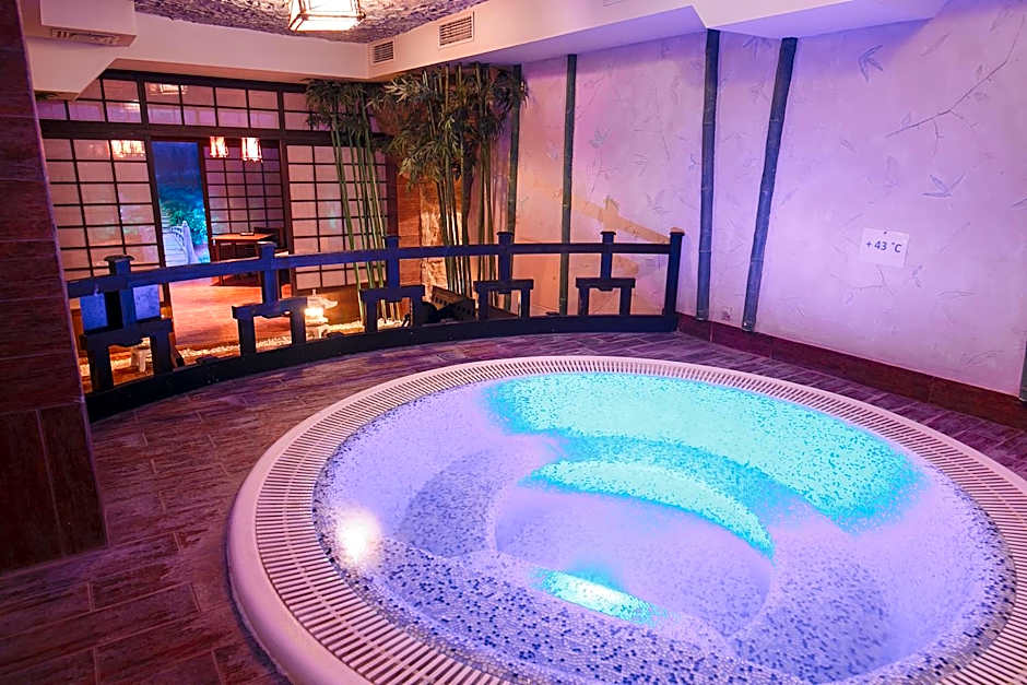 Tsunami Spa Hotel