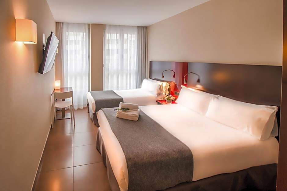 Sm Hotel Teatre Auditori