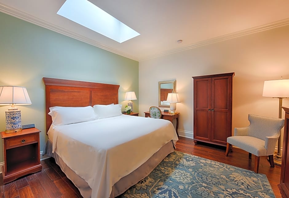 voco St. James Hotel By IHG