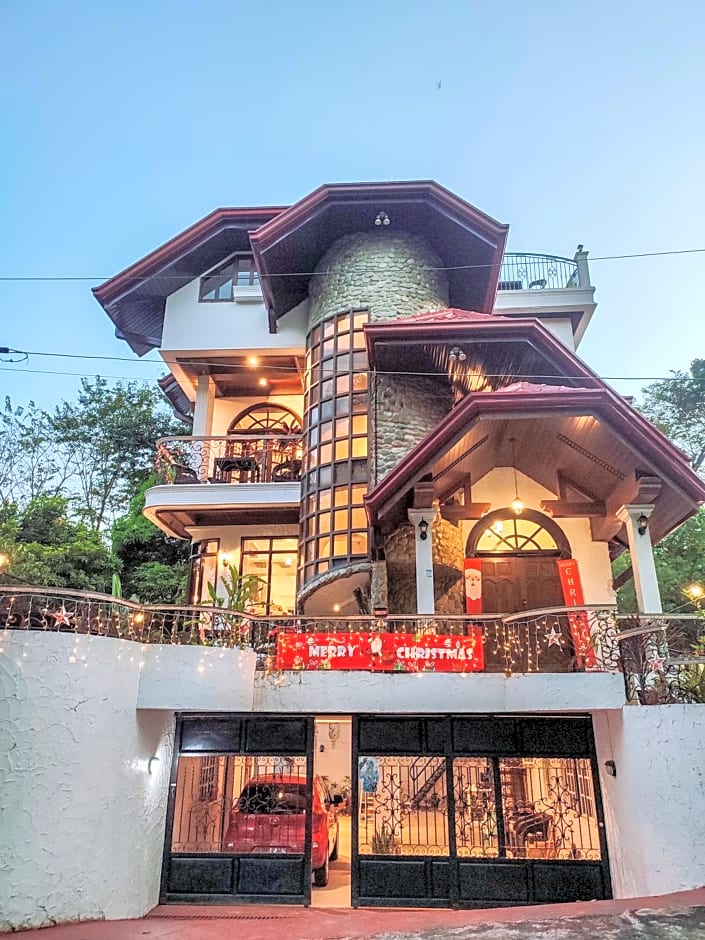 El Castillo Bed and Breakfast