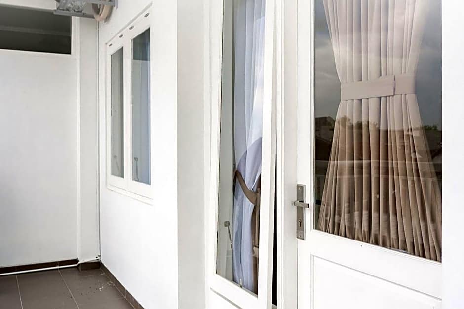 RedDoorz @ Griya Martha Sumber Solo