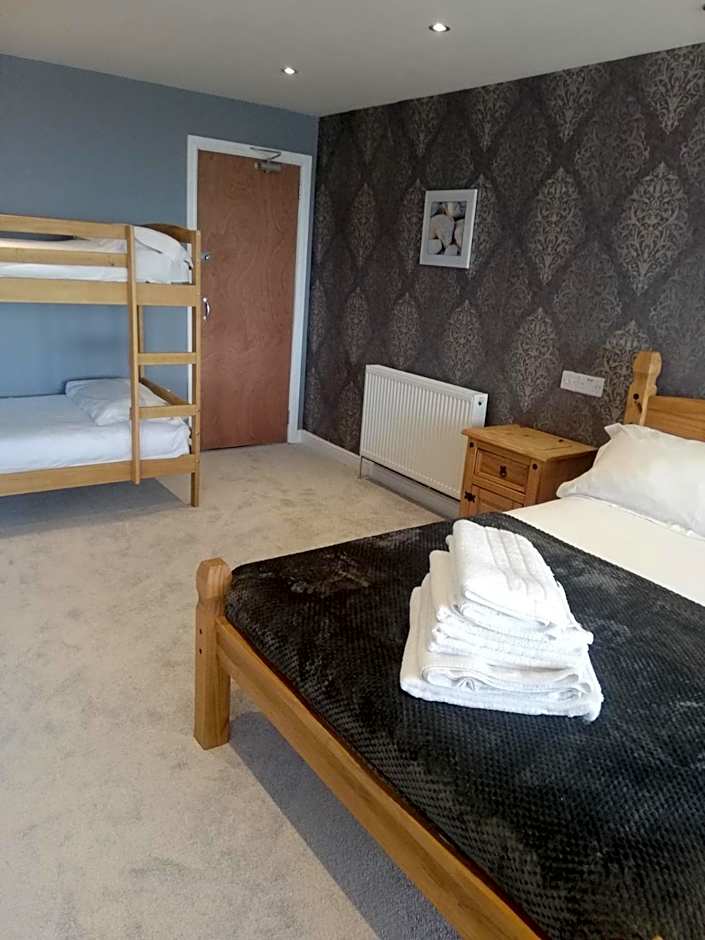 Camelot Seafront Hotel