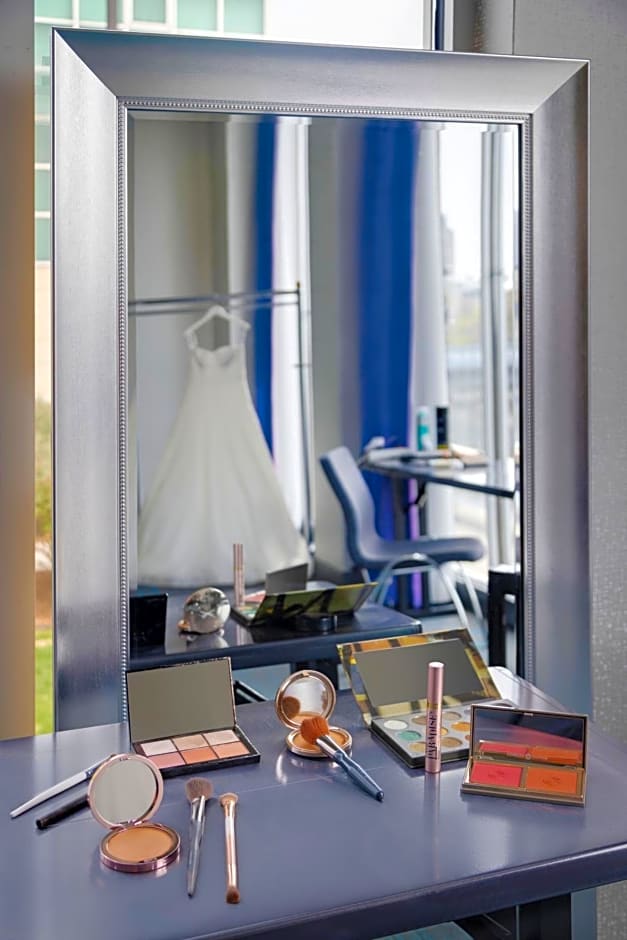 aloft Hotel Milwaukee Downtown