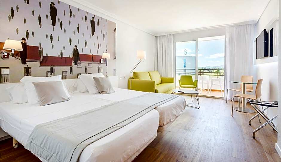 Junior Suite, Balcony — 5 fotoğraftan 1. fotoğraf