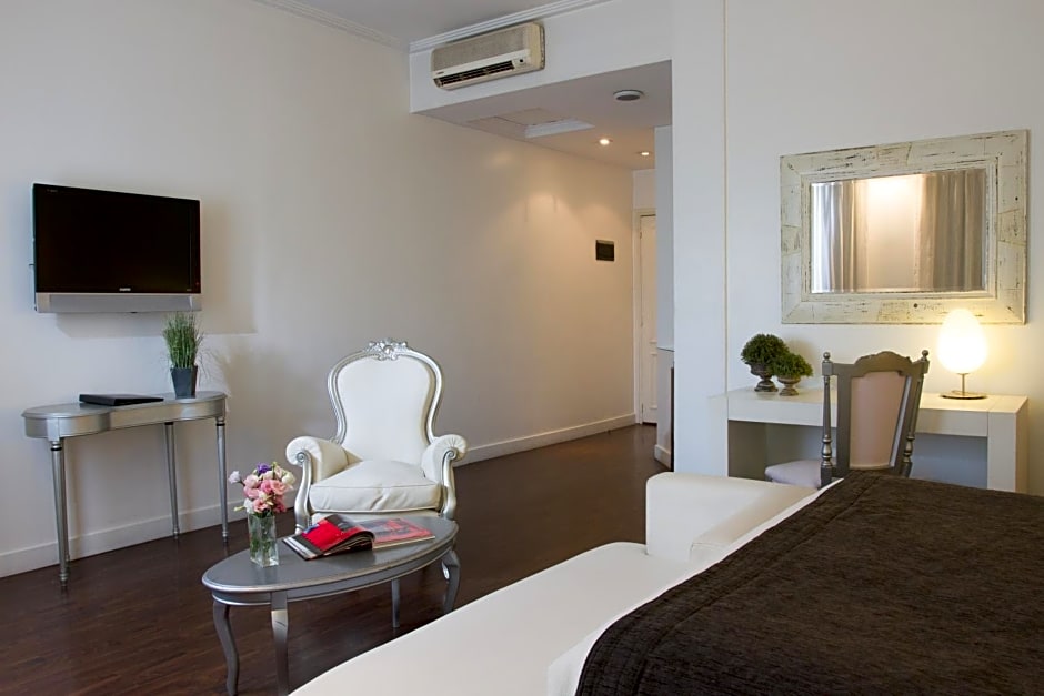 Le Cinque Lusso Hotel