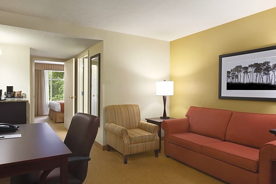 Country Inn & Suites by Radisson, Savannah I-95 North, GA