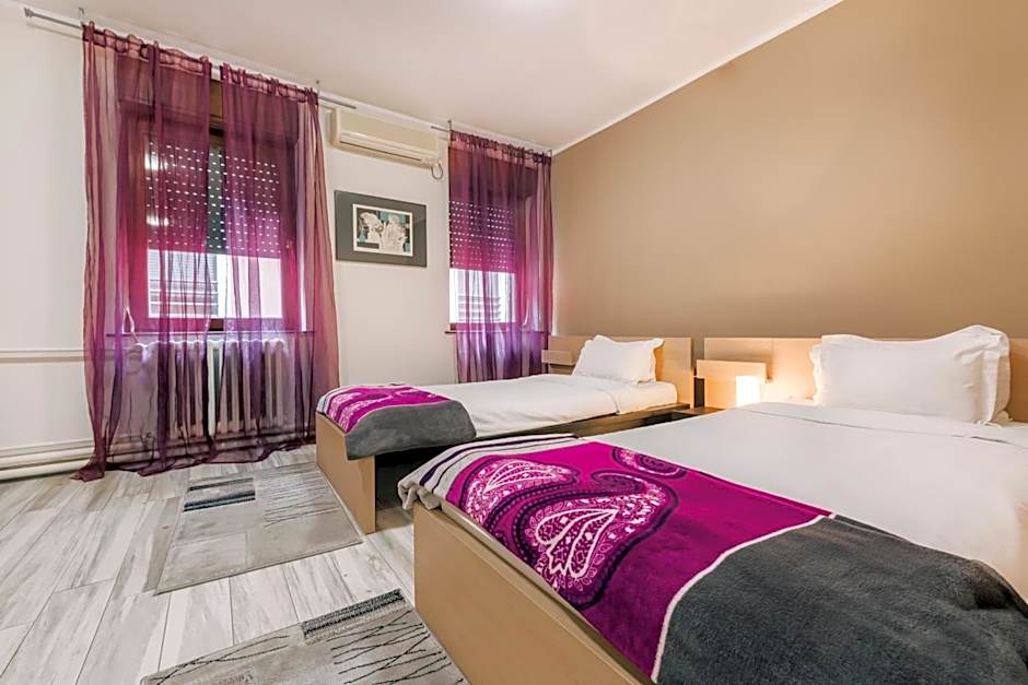 Veliki Garni Hotel