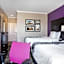 La Quinta Inn & Suites by Wyndham Houston - Magnolia