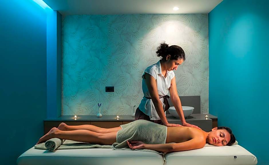 Blue Lagoon City Hotel