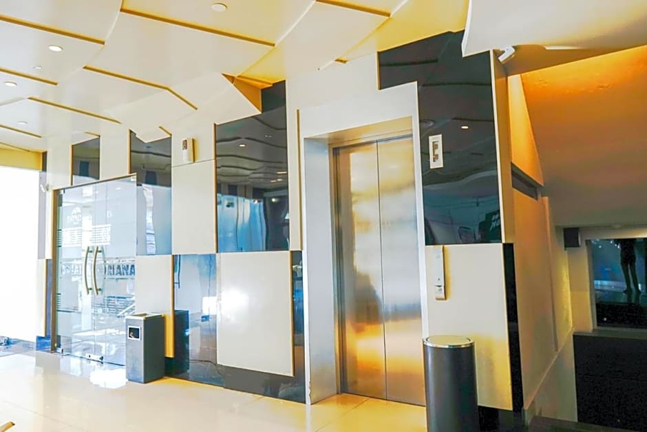 Empress Hotel Makassar City Center by LIFE