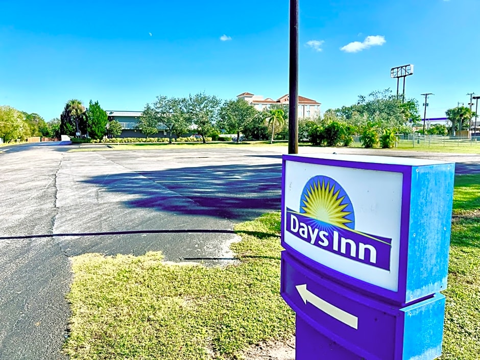 Days Inn by Wyndham Melbourne