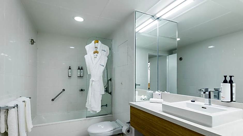 Pacific Hotel Cairns