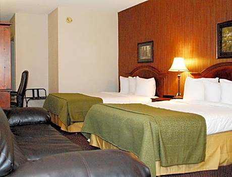 2 Double Beds Non-Smoking