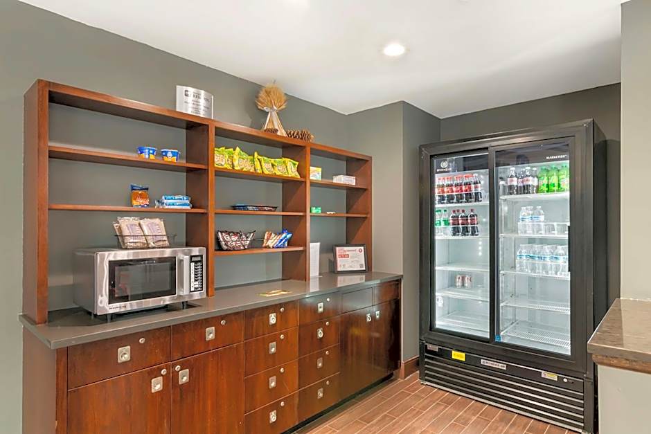 Best Western Plus Kansas City Sports Complex Hotel