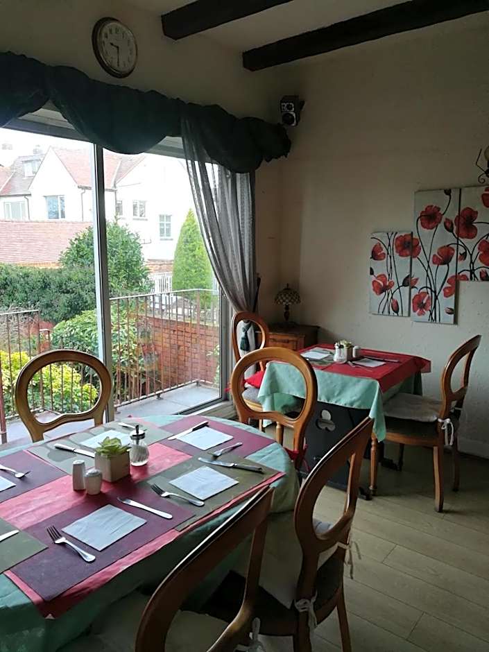 Balmoral Lodge Hotel