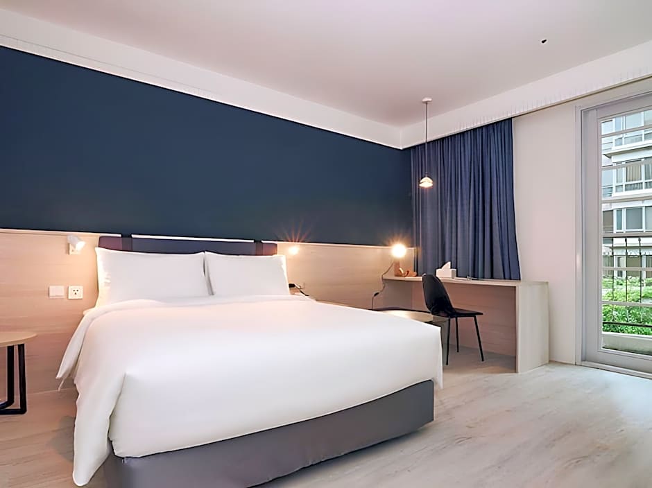 CHECK inn Select Taipei Nangang