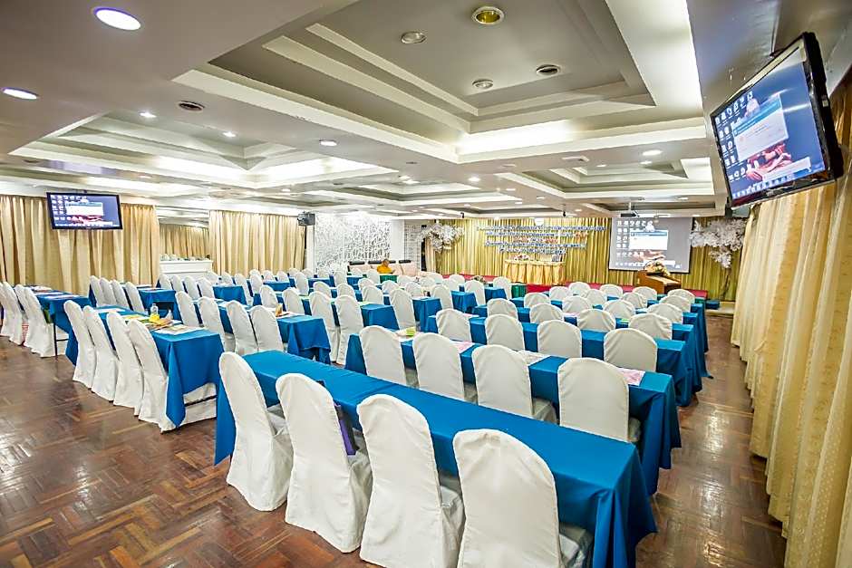 Lopburi Inn Hotel