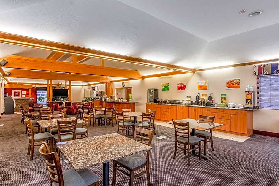 Country Inn & Suites By Radisson, Muskegon, MI