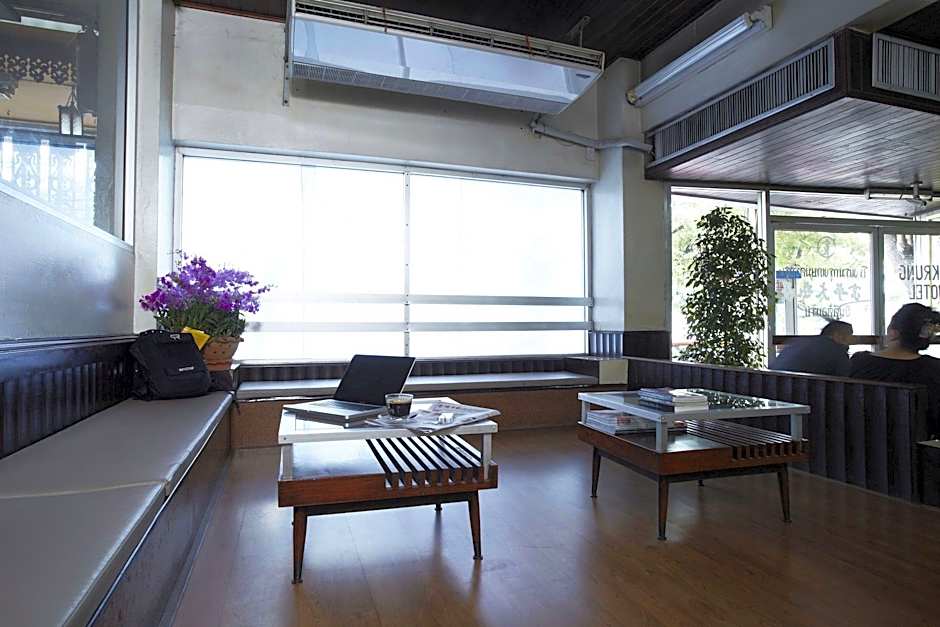 The Krungkasem Srikrung Hotel