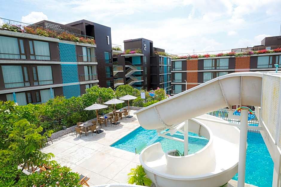 Balcony Courtyard Sriracha Hotel & Serviced Apartments