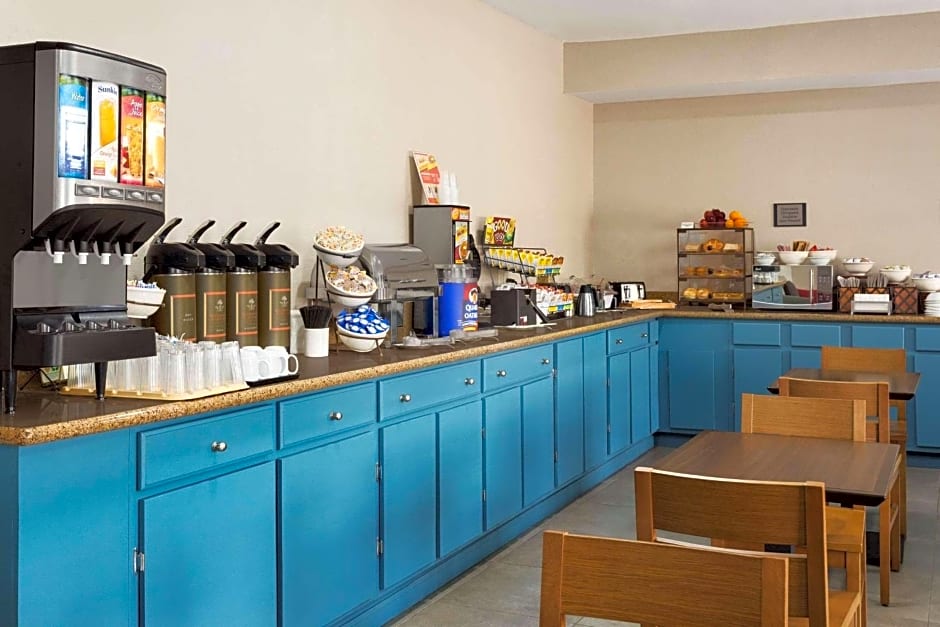 Country Inn & Suites by Radisson, Jackson-Airport, MS