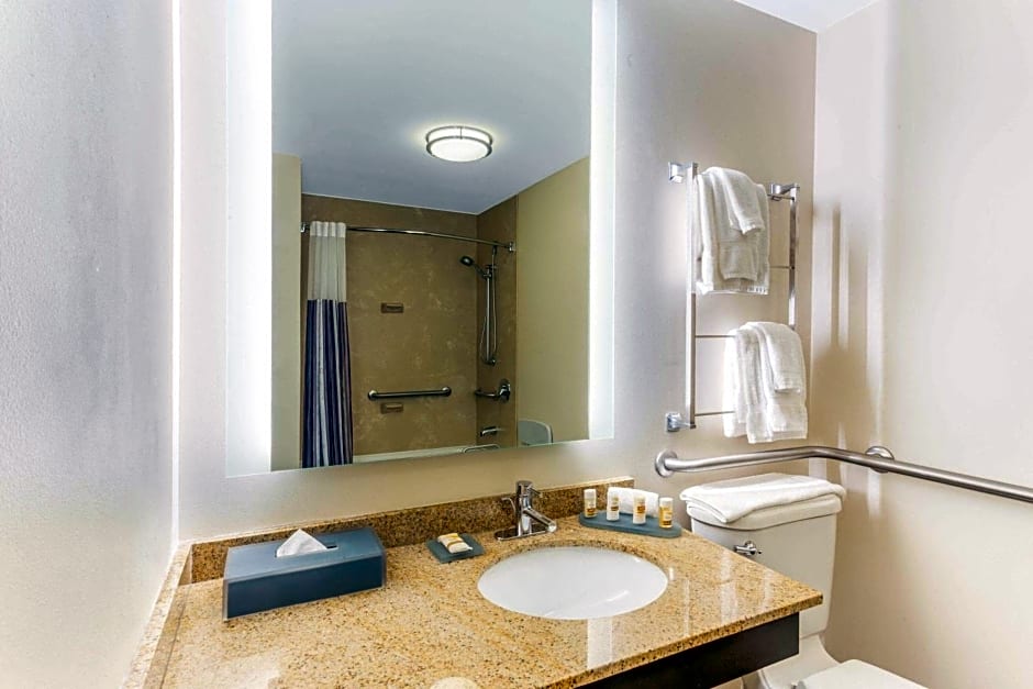 La Quinta Inn & Suites by Wyndham Chicago Downtown