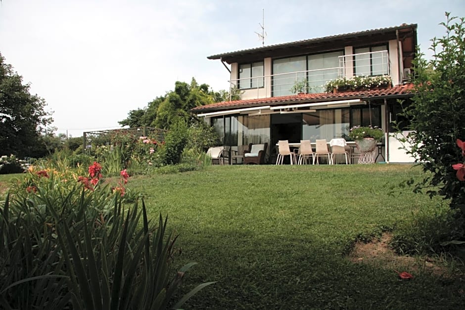 PIETRASANTA - VERSILIA - Villa Arzilla Garden con piscina