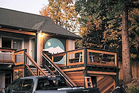 Summit View Inn
