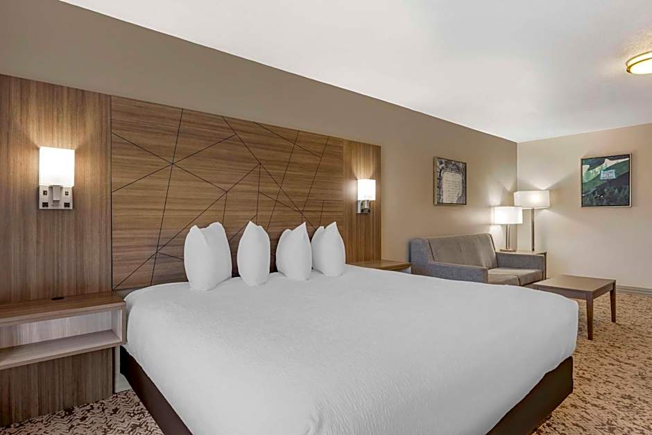 Best Western Plus Grand Manor Inn