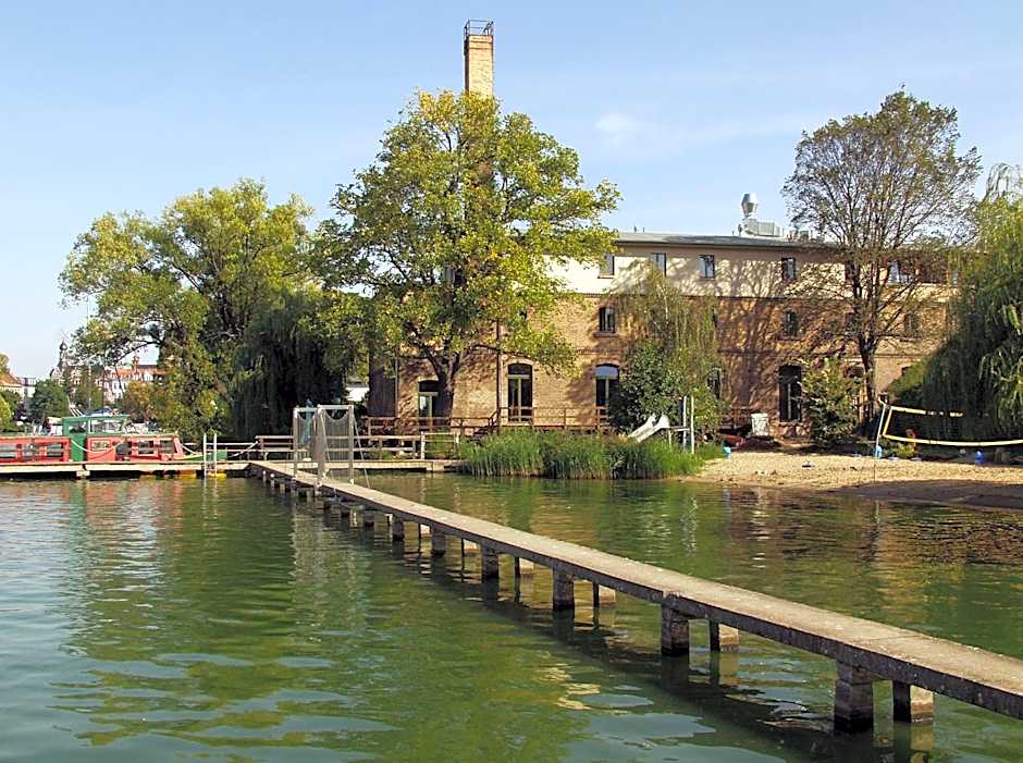 Seminar- und Gästehaus Flussbad Gartenstrasse