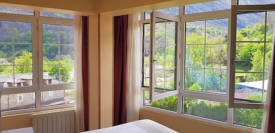 Hotel Naranjo De Bulnes