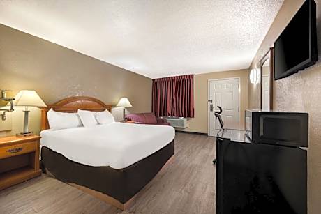 Queen Room - Disability Access