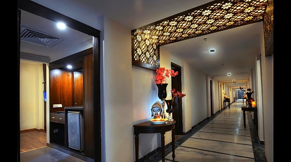 Hotel Royale Residency