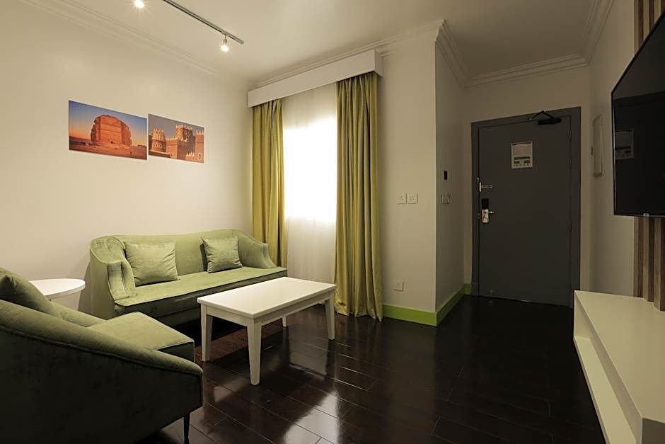 Photo 1 of 1 of 1 King Bed with Sofabed, Accessible