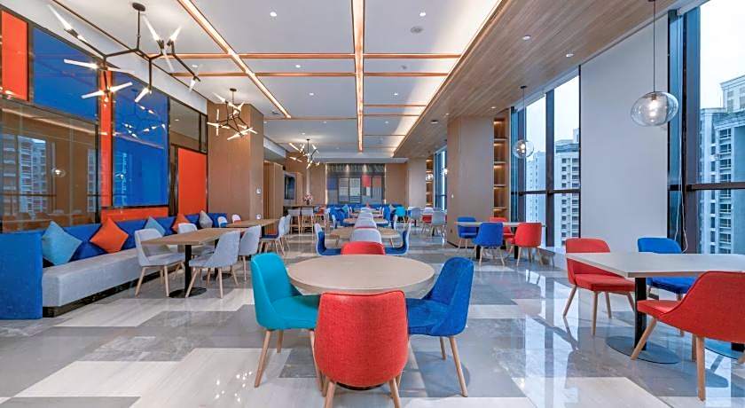 Holiday Inn Express Chongqing Zhongxian By IHG