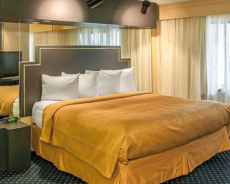 Quality Inn & Suites Goshen