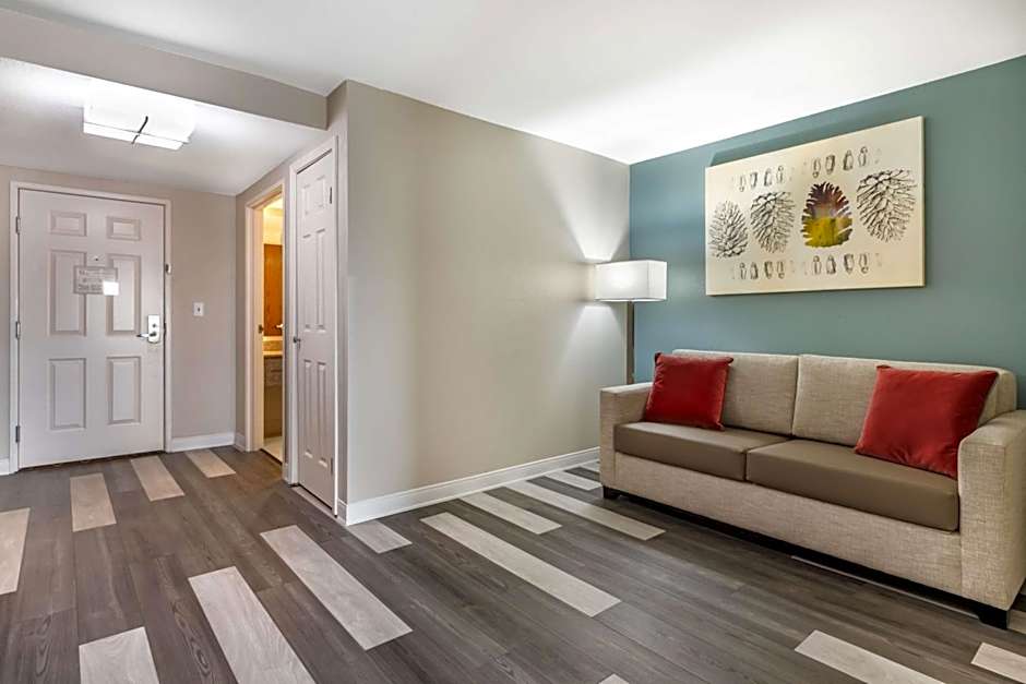 Best Western Prime Inn & Suites