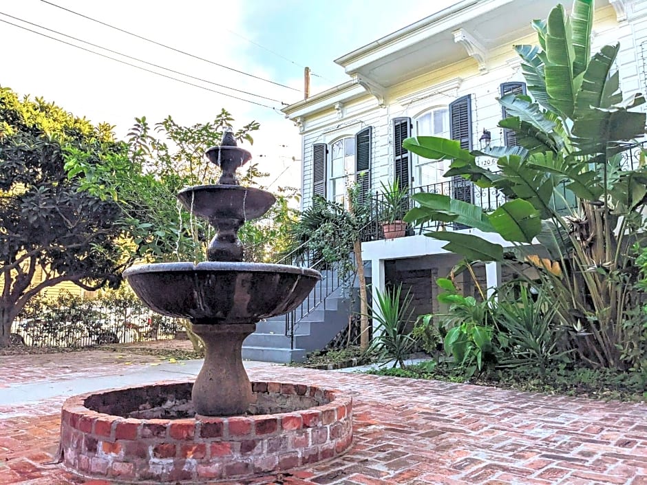 The Esplanade Guesthouse Mansion