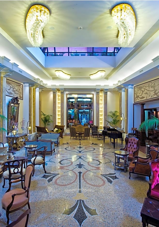 Grand Hotel Savoia