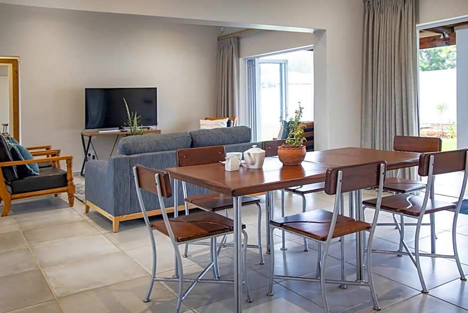 Out of Bounds Self-Catering Lodge