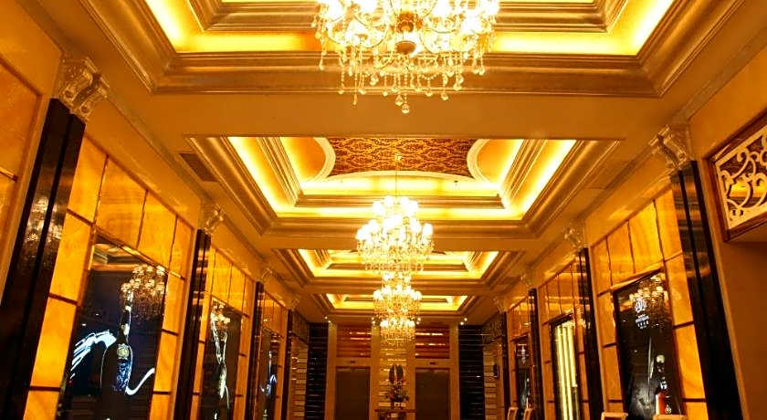 Zhongwei Green Lake Hotel Kunming