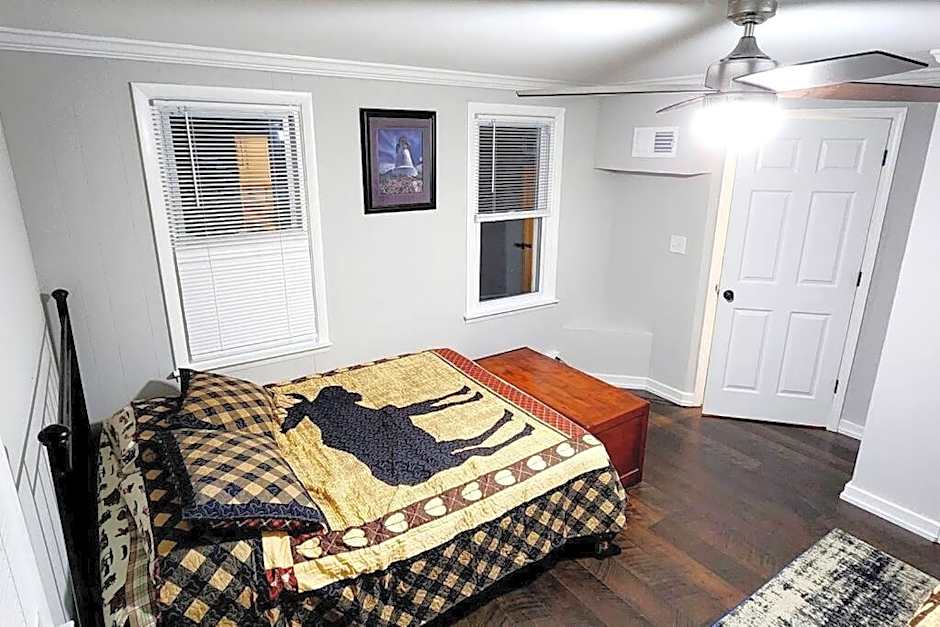 Mayor's Large Family House Hot Tub Sleeps 16 Piano, 2 Kitchens, Ark 5 Mins