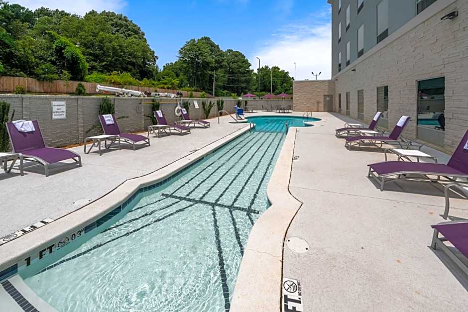 Holiday Inn Express & Suites Memphis Arpt Elvis Presley Blv By IHG