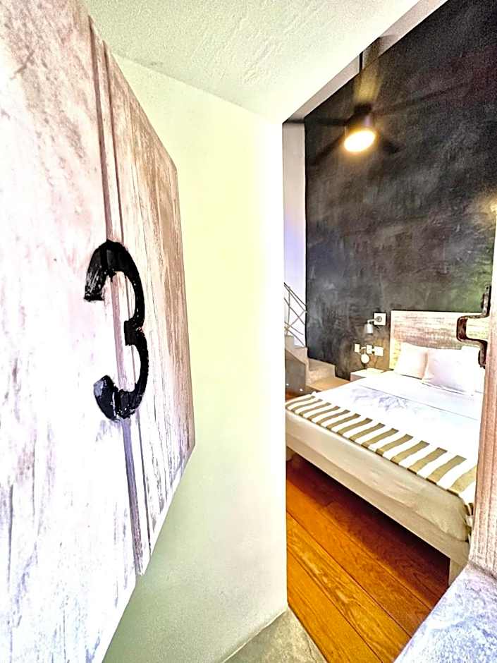 Photo 1 of 5 of Double Room