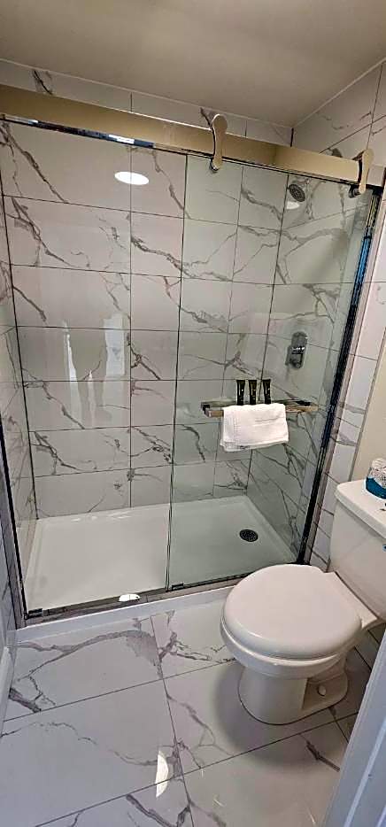 Super 8 by Wyndham Kirkland Lake