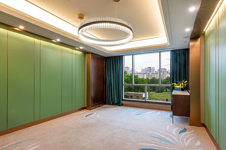 Blossom Hotel Houston