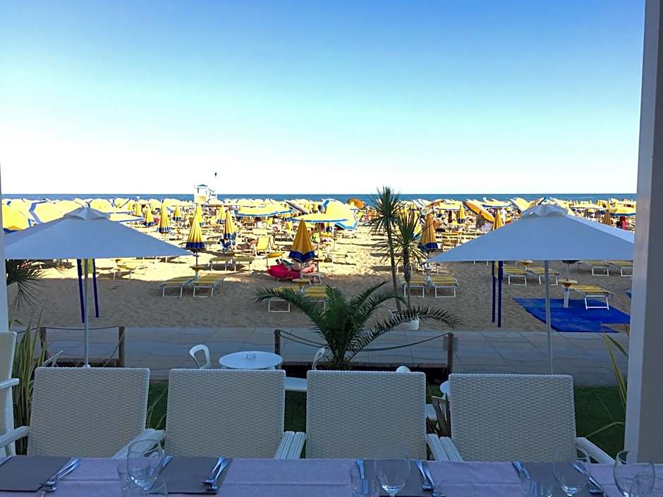 Hotel Nizza Frontemare Superior 3 Stelle