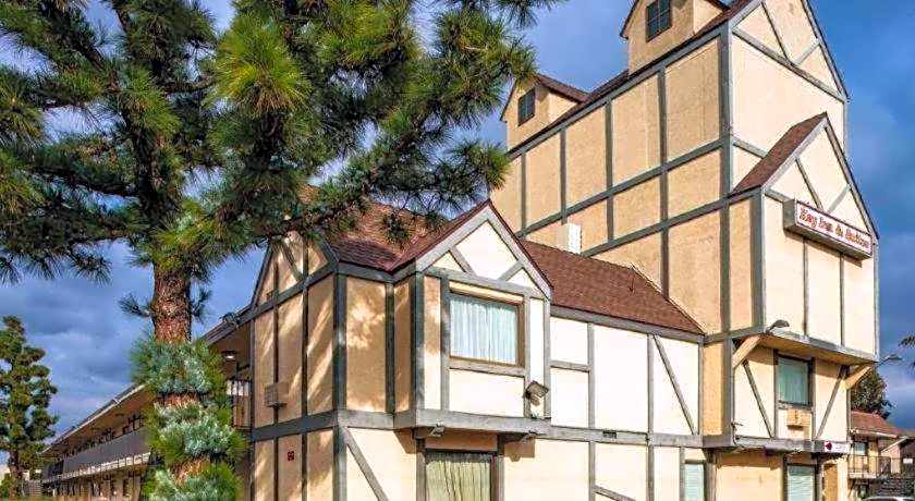 Lemon Heights Inn